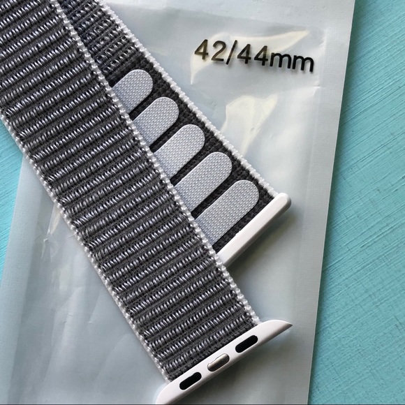 5/$20 NEW WHITE Gray Nylon Sport Loop Band Apple Watch 44/45/49mm - Picture 3 of 7
